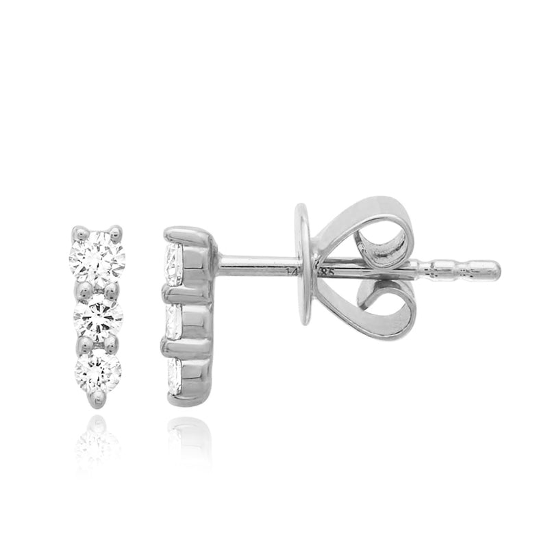 Three Graduated Diamonds Bar Stud